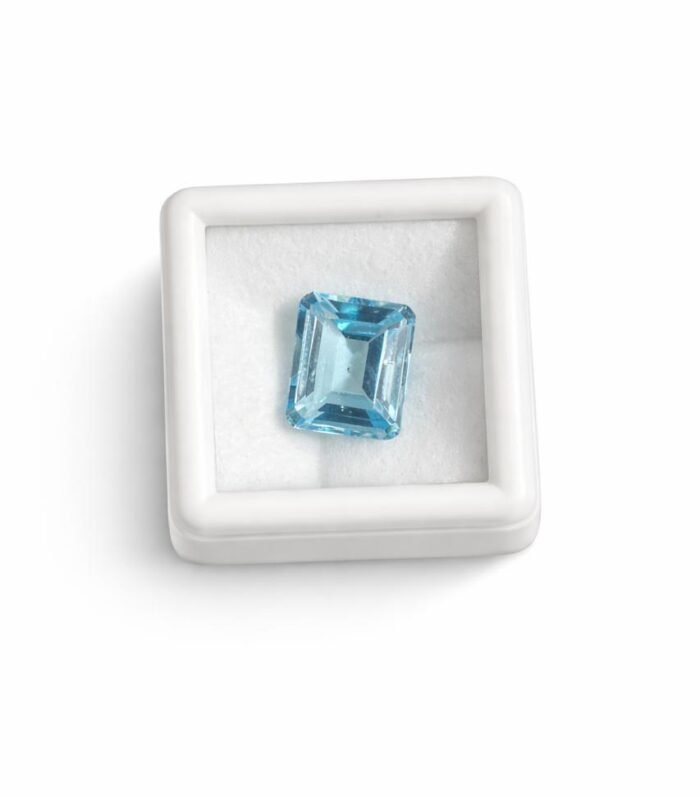 Blue Topaz Gemstone – 8.10 Carat Natural