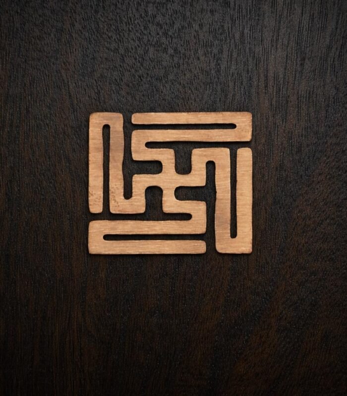Swastik Yantra – 25mm | Auspicious Vastu Symbol for Prosperity, Positivity & Divine Protection
